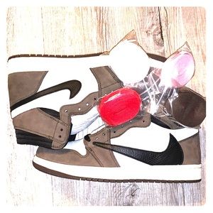 Travis Scott Jordan 1 ***DEADSTOCK